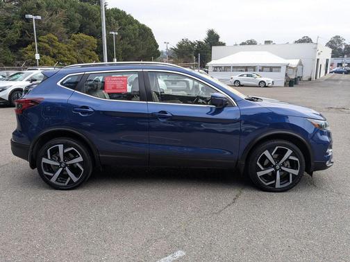 2021 Nissan Rogue Sport SL