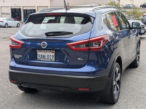 2021 Nissan Rogue Sport SL