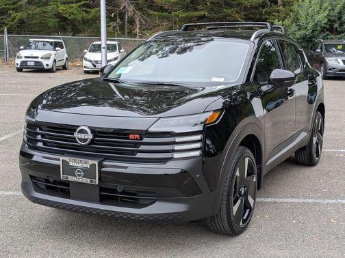 Super Black 2026 Nissan Kicks SR