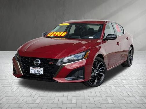 2025 Nissan Altima SR