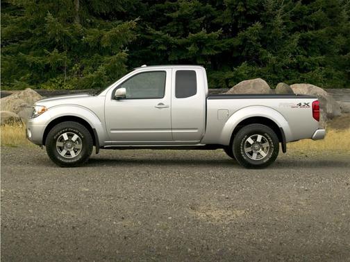 Glacier White 2021 Nissan Frontier S