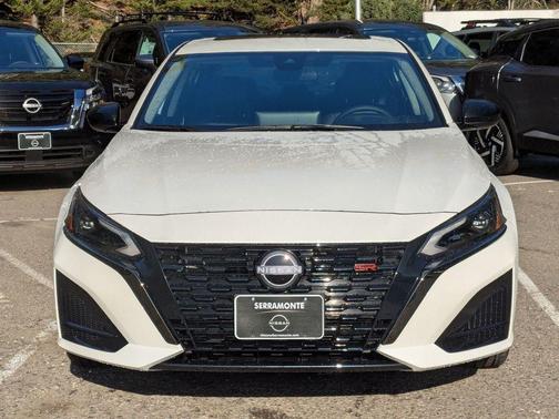 2025 Nissan Altima SR FWD