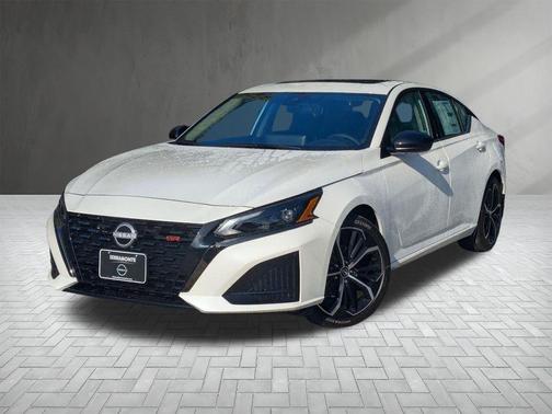 2025 Nissan Altima SR FWD