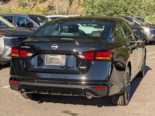 2025 Nissan Altima SR AWD