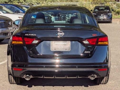 2025 Nissan Altima SR AWD