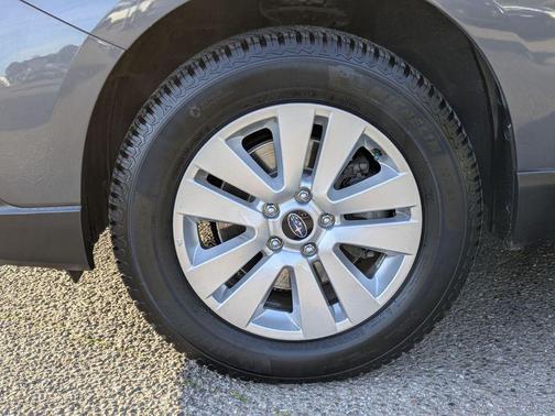 2019 Subaru Outback 2.5i