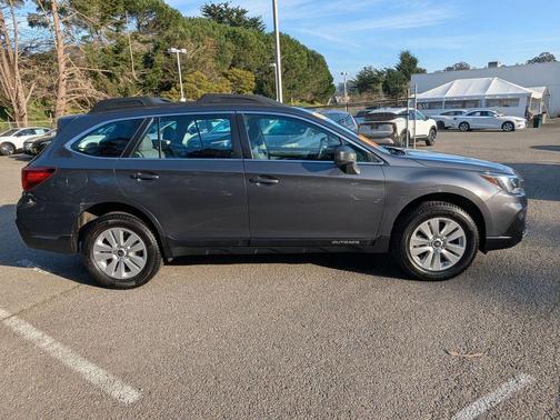 2019 Subaru Outback 2.5i