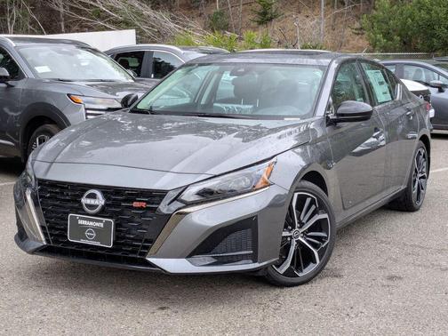 2025 Nissan Altima SR FWD