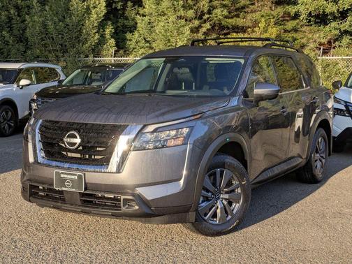 2025 Nissan Pathfinder SV FWD