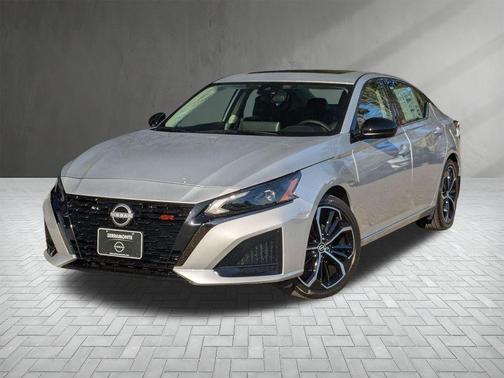 2025 Nissan Altima SR FWD