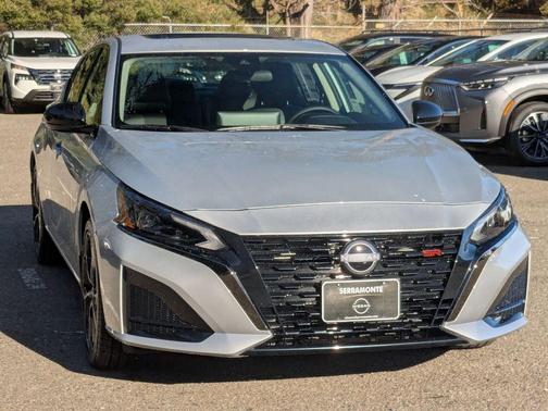 2025 Nissan Altima SR FWD