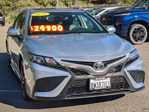 2021 Toyota Camry SE