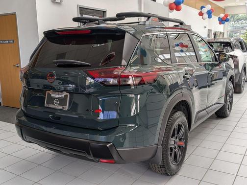 Obsidian Green 2026 Nissan Rogue Rock Creek