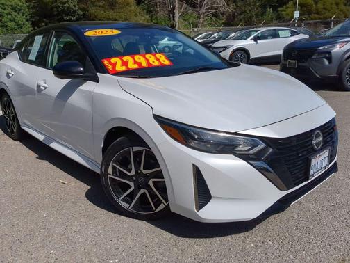 2025 Nissan Sentra SR