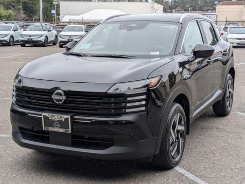 Super Black 2026 Nissan Kicks SV