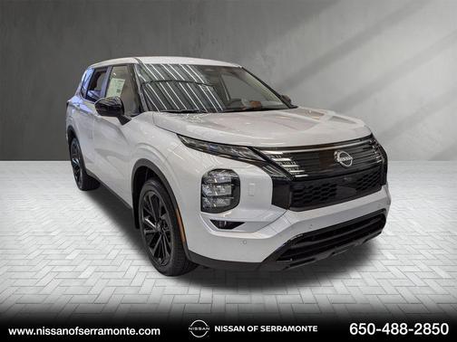 Alpine Frost 2026 Nissan Rogue SL