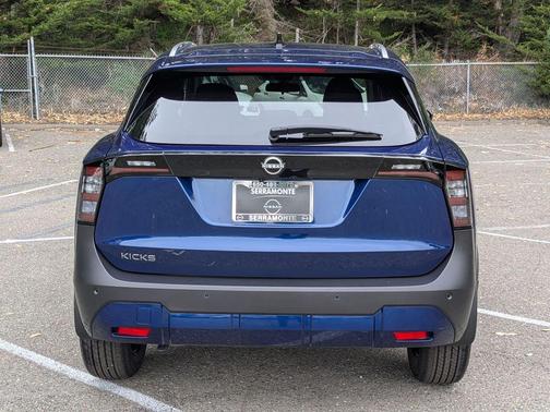Deep Blue Pearl 2026 Nissan Kicks SV