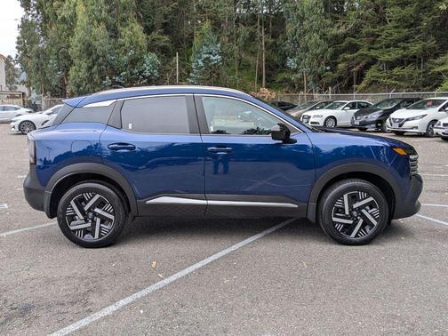 Deep Blue Pearl 2026 Nissan Kicks SV
