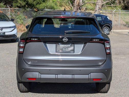 Gun Metallic 2026 Nissan Kicks S
