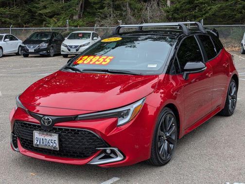 Finish Line Red/Midnight Black Metallic 2025 Toyota Corolla XSE