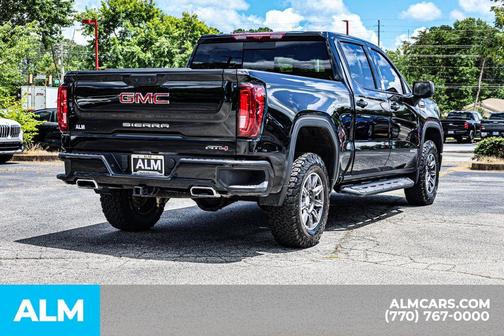 2024 GMC Sierra 1500 AT4