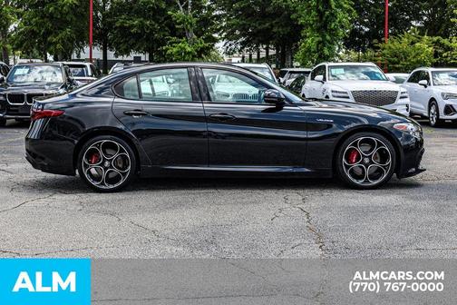 Vulcano Black Metallic 2022 Alfa Romeo Giulia Veloce