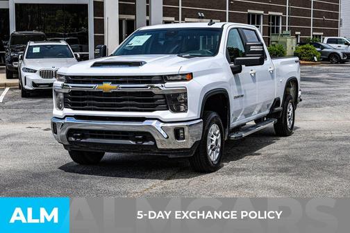 Summit White 2025 Chevrolet Silverado 2500 LT