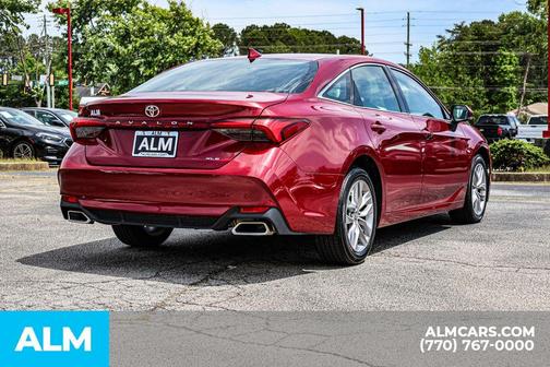 2022 Toyota Avalon XLE