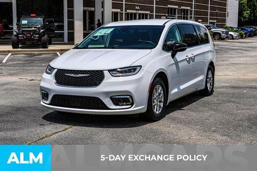 2024 Chrysler Pacifica Touring-L