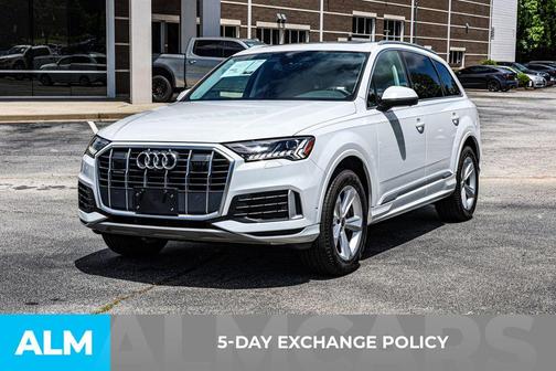 2024 Audi Q7 45 Premium Plus