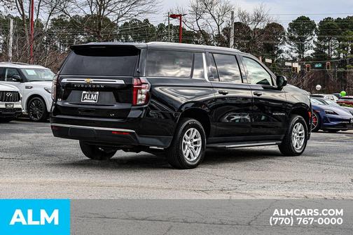 2024 Chevrolet Suburban LT
