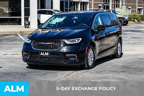 2024 Chrysler Pacifica Touring-L