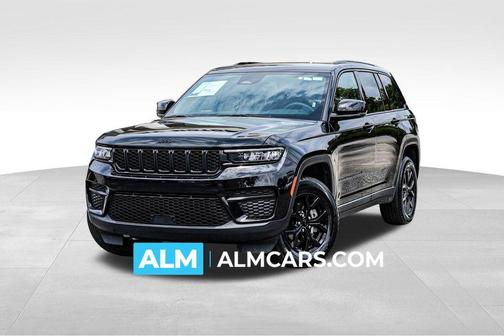 Diamond Black 2025 Jeep Grand Cherokee Laredo