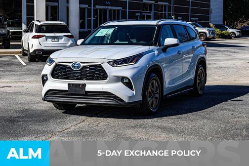 2023 Toyota Highlander Hybrid Bronze Edition