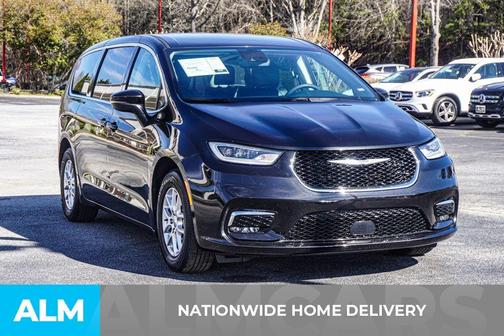 2023 Chrysler Pacifica Touring-L
