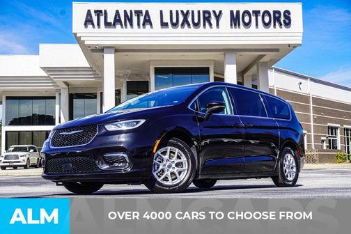 2023 Chrysler Pacifica Touring-L