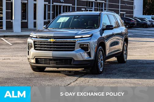 2024 Chevrolet Traverse LT
