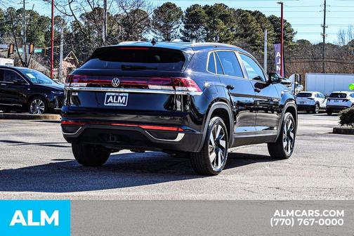 2025 Volkswagen Atlas Cross Sport 2.0T SE w/Technology