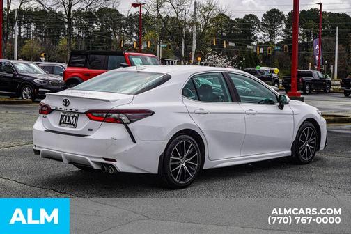2023 Toyota Camry SE