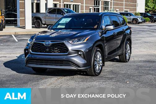 2024 Toyota Highlander Hybrid Platinum
