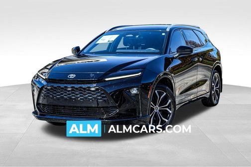 2025 Toyota Crown Signia XLE