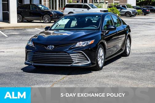 Midnight Black Metallic 2022 Toyota Camry LE