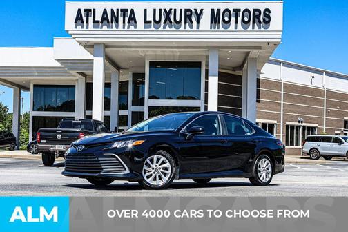Midnight Black Metallic 2022 Toyota Camry LE