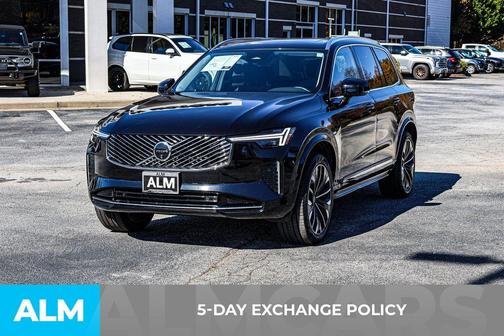 2025 Volvo XC90 B6 Plus 7-Seater