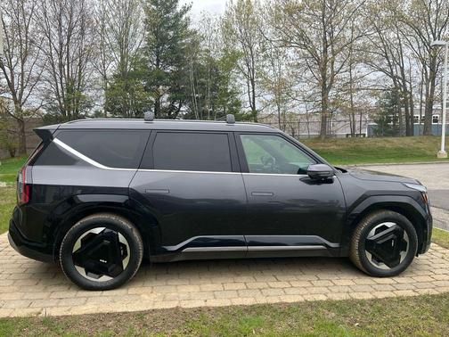 Panthera Metal 2024 Kia EV9 Land