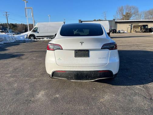 2021 Tesla Model Y Long Range Dual Motor All-Wheel Drive