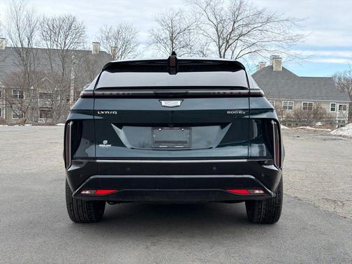 2024 Cadillac LYRIQ Luxury