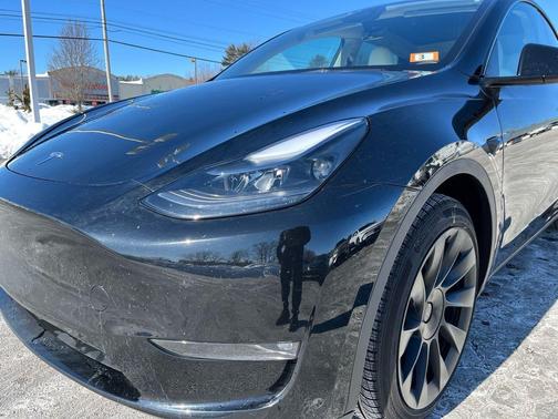 2023 Tesla Model Y Long Range Dual Motor All-Wheel Drive