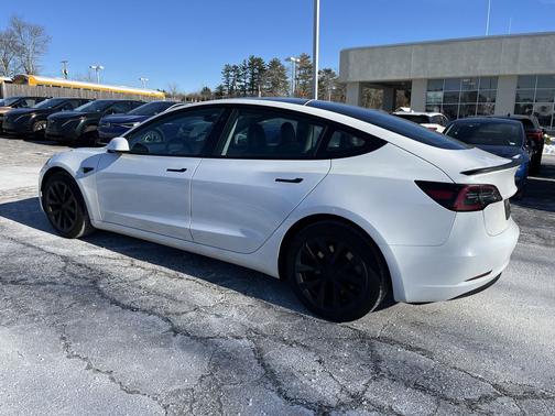 2023 Tesla Model 3 Standard Range