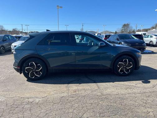 2023 Hyundai IONIQ 5 SEL